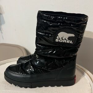 Sorel Women's Shiny Black Winter Boots